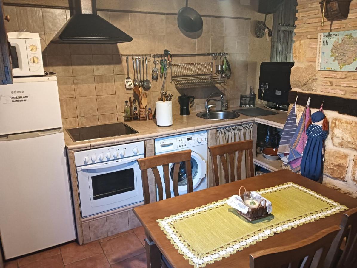 Casa Rural La Casa De Los Pollos Turrubuelo Екстер'єр фото